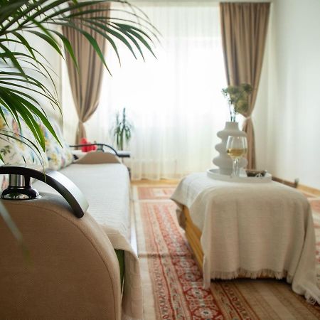 Marin Apartment Констанца Екстериор снимка