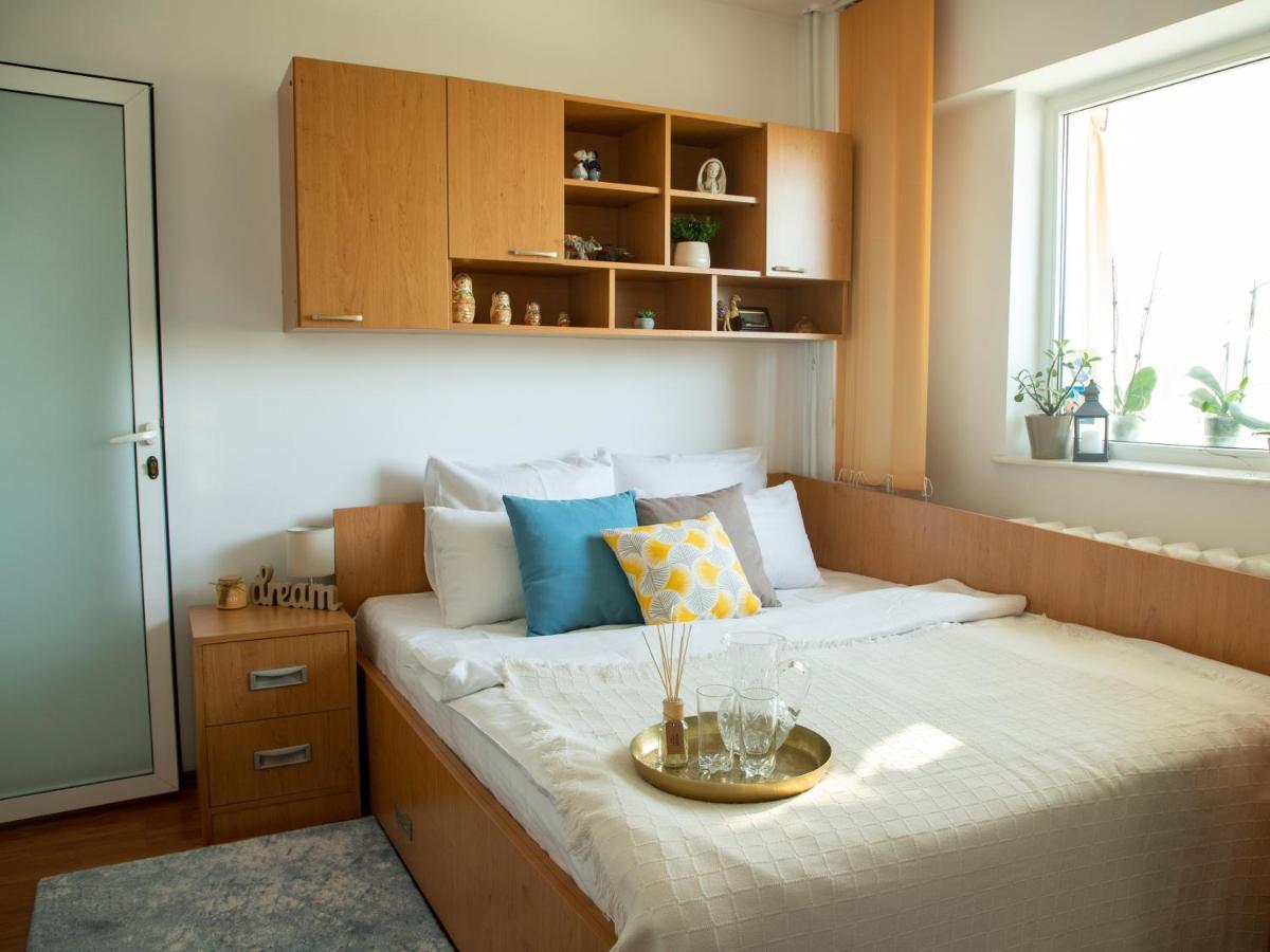 Marin Apartment Констанца Екстериор снимка