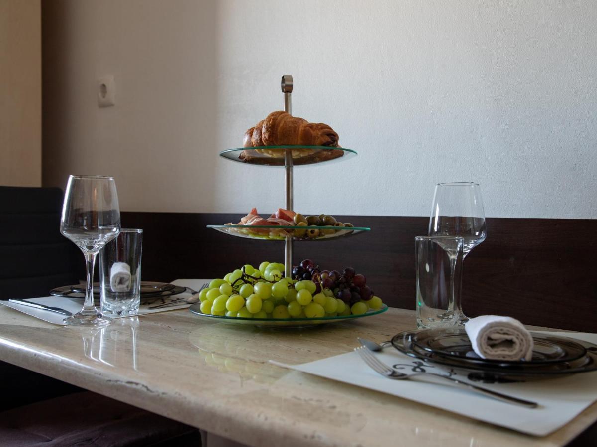Marin Apartment Констанца Екстериор снимка
